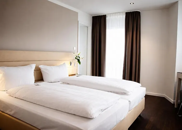 Manhattan Hotel