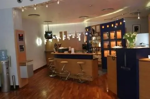 Manhattan Hotel