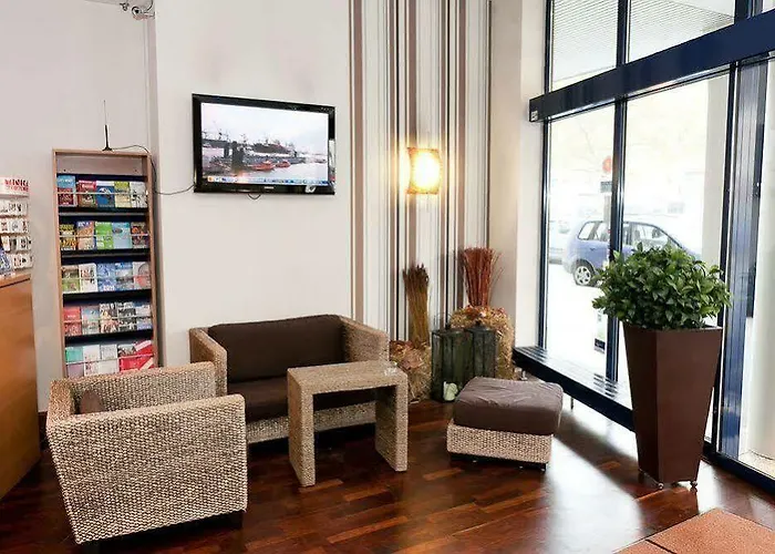 Manhattan Hotel