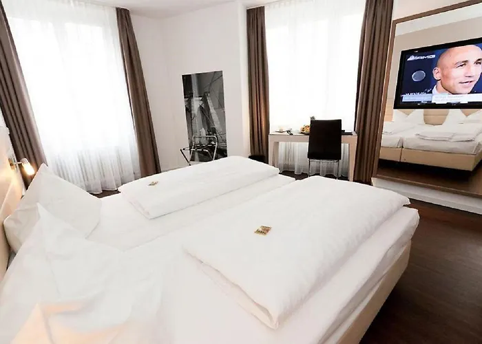 Manhattan Hotel
